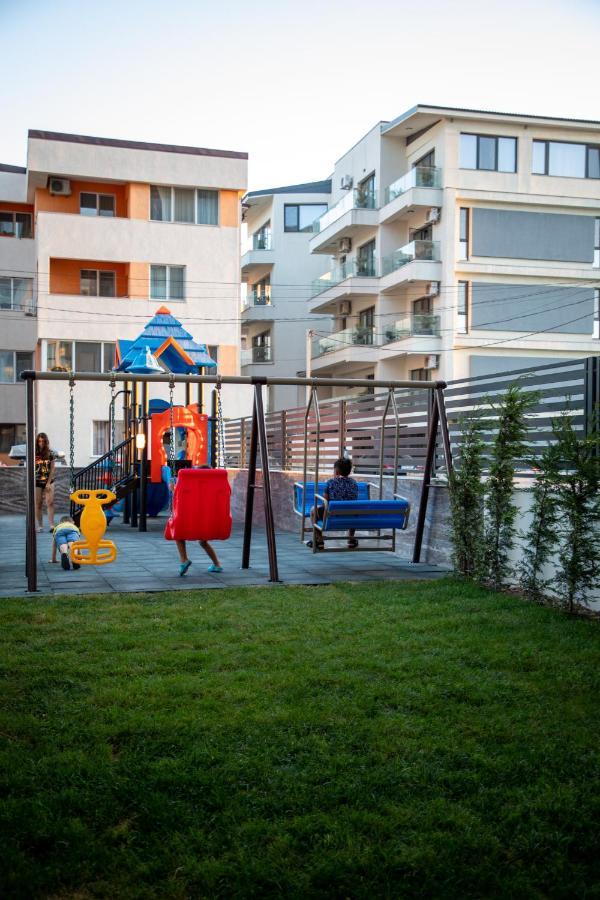 דירות Mamaia Nord Nest Deluxe - Pool N Playground מראה חיצוני תמונה